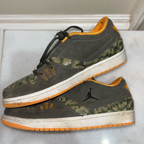 Jordan 1 Flight Low “Digi Camo” Sz 9 - Picture 2 of 11